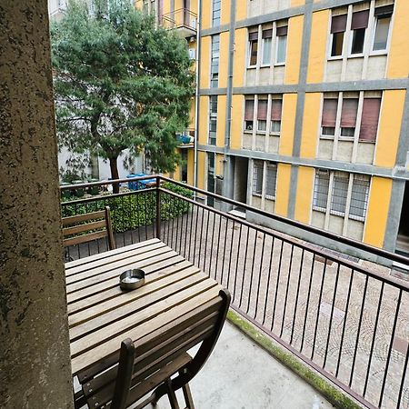 Tiny & Cosy Studio Flat In Como Exteriör bild