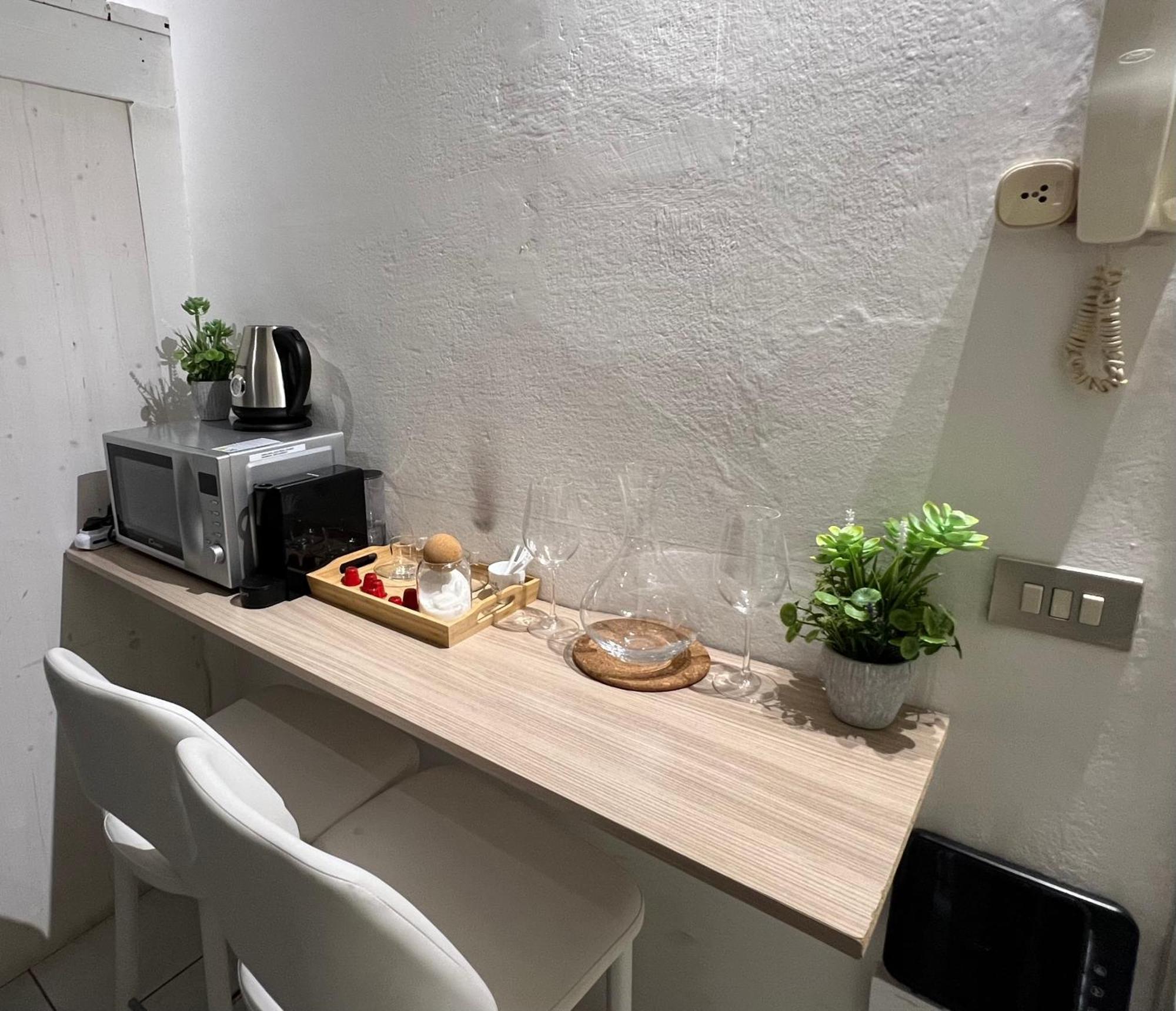 Tiny & Cosy Studio Flat In Como Exteriör bild